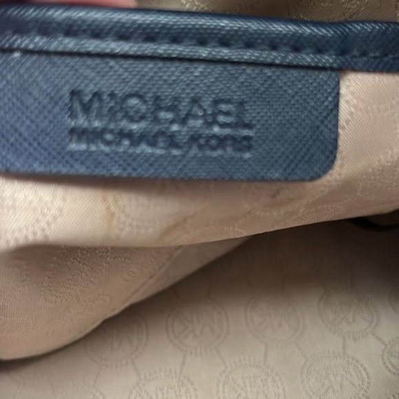 MICHAEL KORS Jet Set Multifunction Tote/Weekend/Travel Bag - Picture 4 of 7